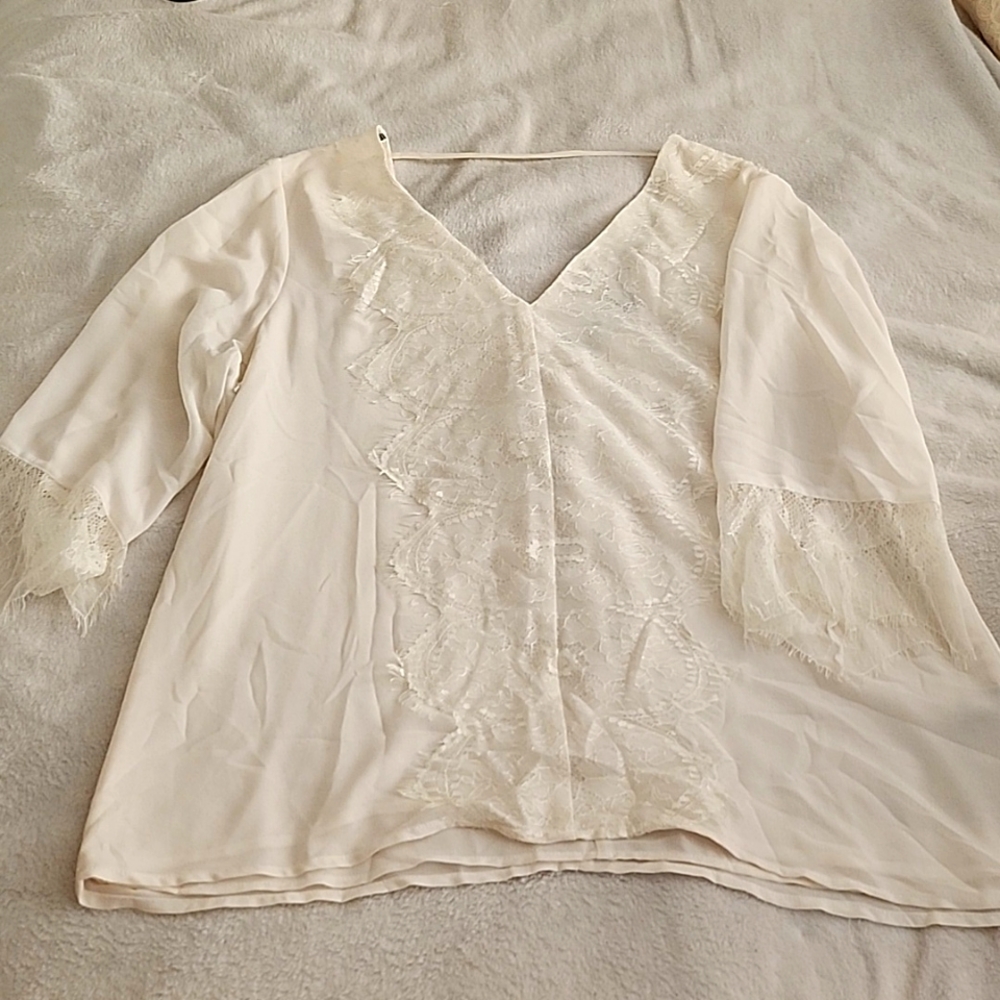 BKE Boutique blouse